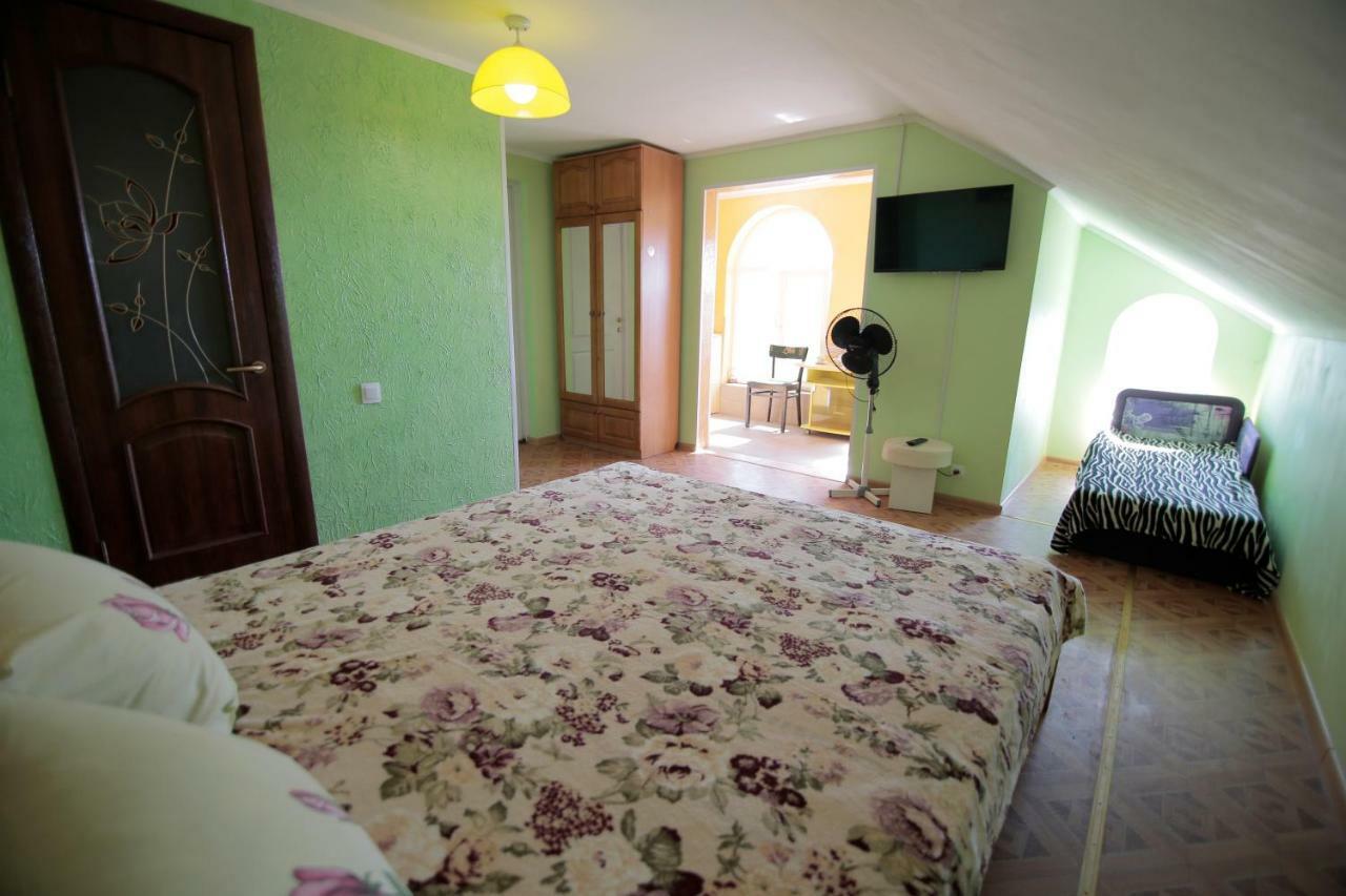 Guest House Kamenny Dom Karolino-Buhaz Kültér fotó