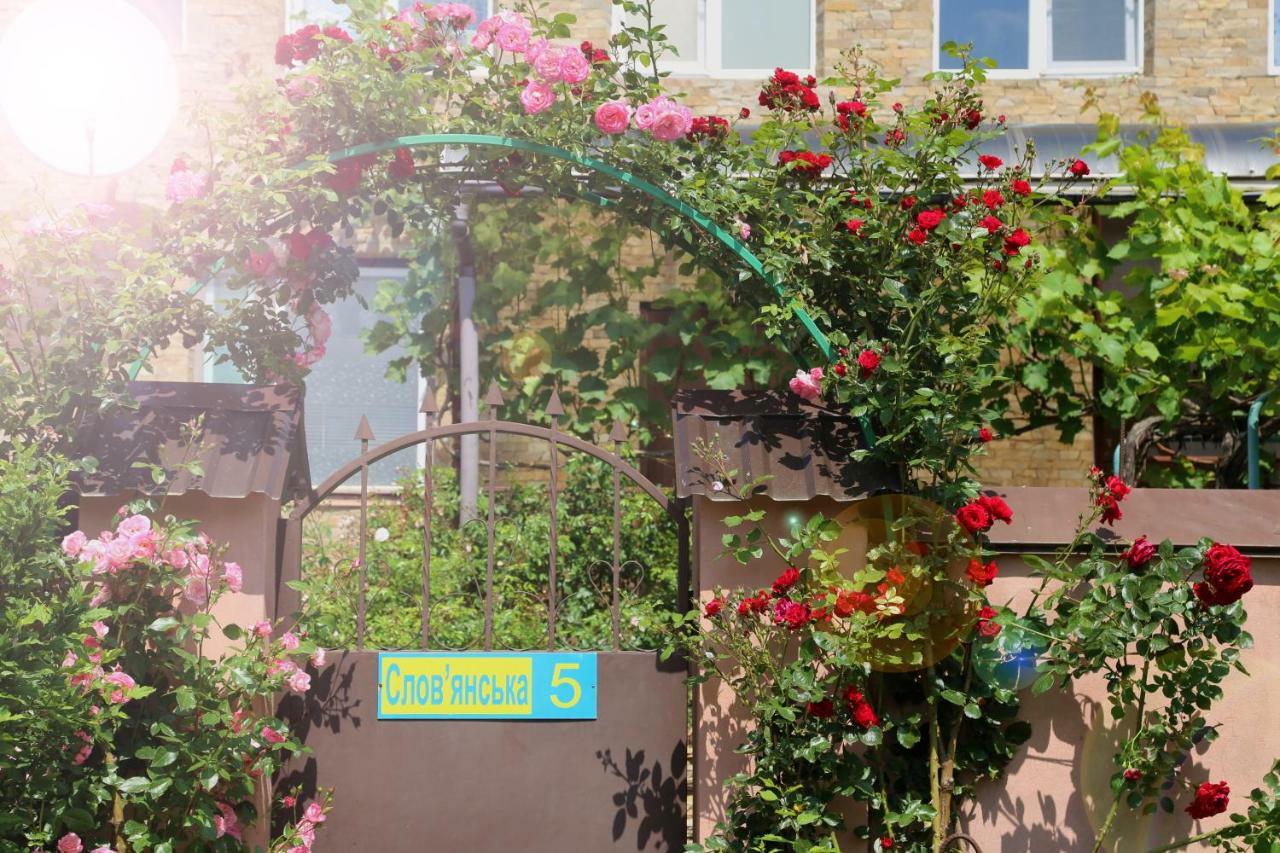 Guest House Kamenny Dom Karolino-Buhaz Kültér fotó